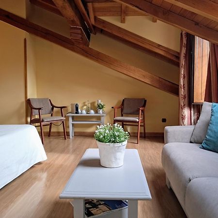 Hotel San Roque Reinosa Ngoại thất bức ảnh