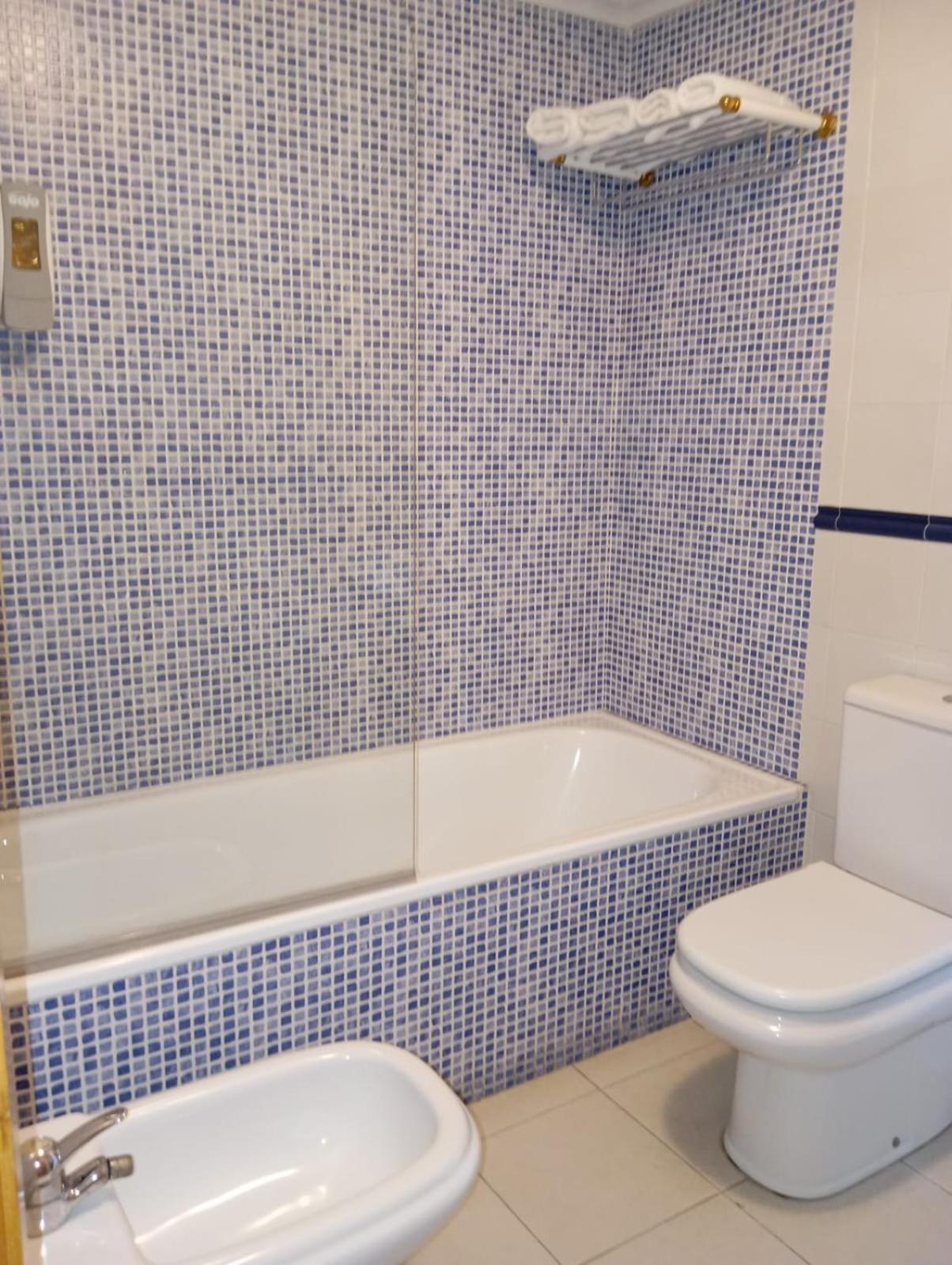 Hotel San Roque Reinosa Ngoại thất bức ảnh