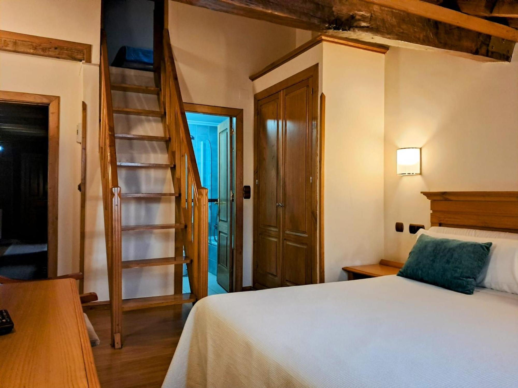 Hotel San Roque Reinosa Ngoại thất bức ảnh