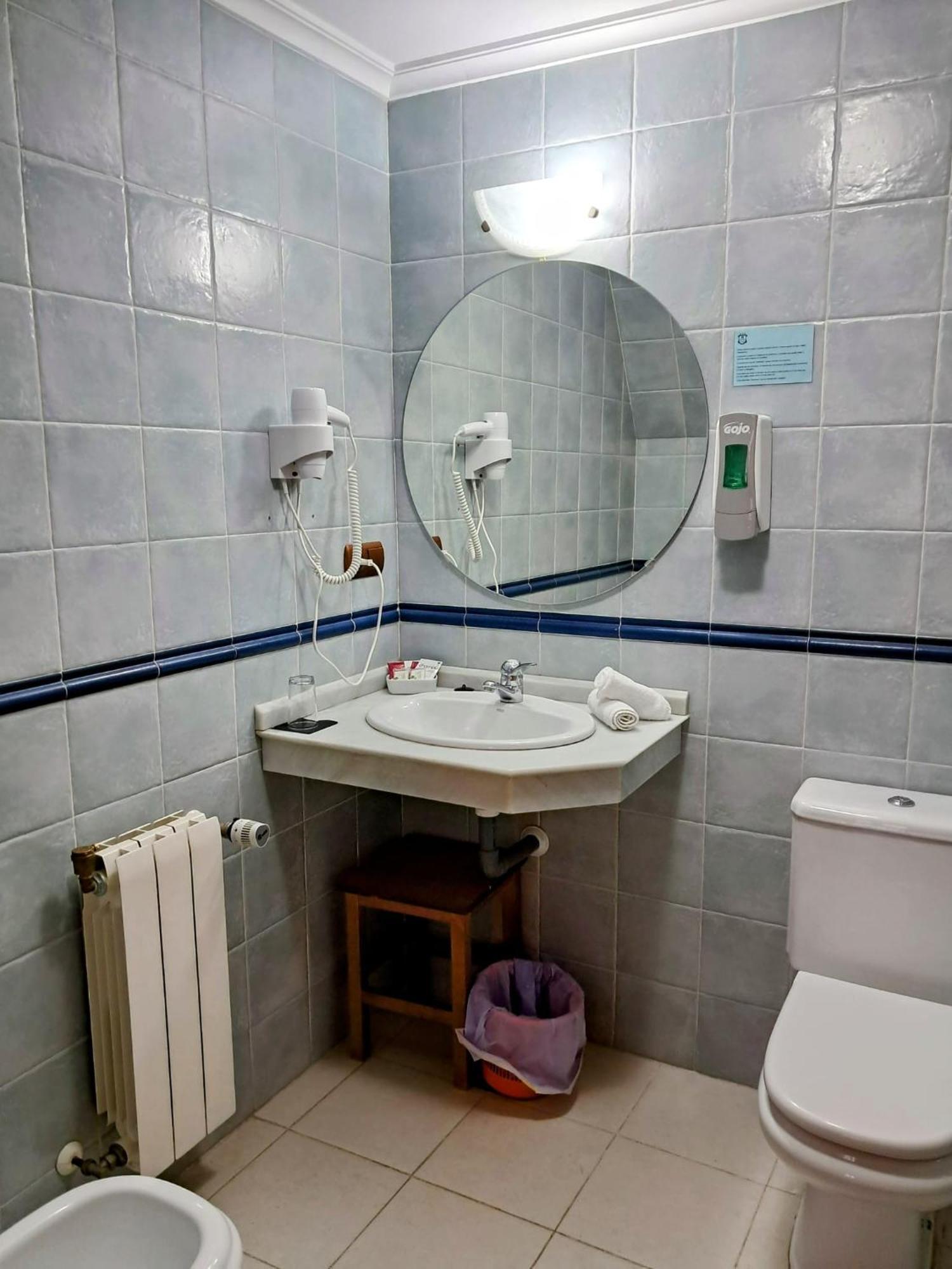 Hotel San Roque Reinosa Ngoại thất bức ảnh